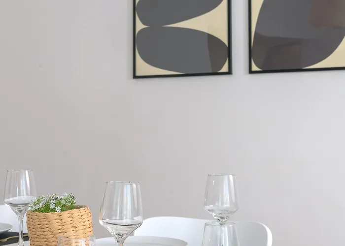 Harmony Elegant 公寓 *